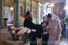 Неделя 3-я по Пасхе, святых жен-мироносиц, 19.05.2013г.